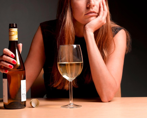 Анонимное лечение женского алкоголизма в Долинске